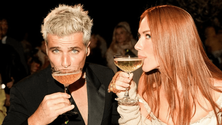 Gio Ewbank diz que divide bolsas com Bruno Gagliasso: “Virando da moda”