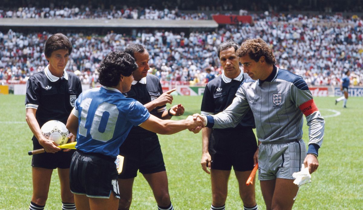 Gol de mão e Malvinas: rivalidade Argentina x Inglaterra vai além do campo