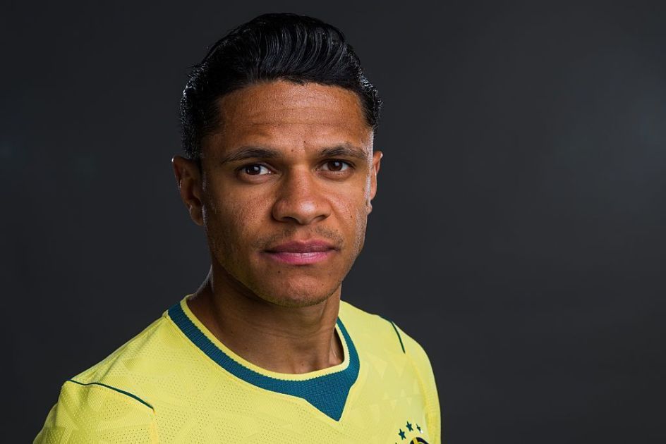 “Lateral nota 7”: Douglas Santos é destaque do Brasil na Copa; veja números