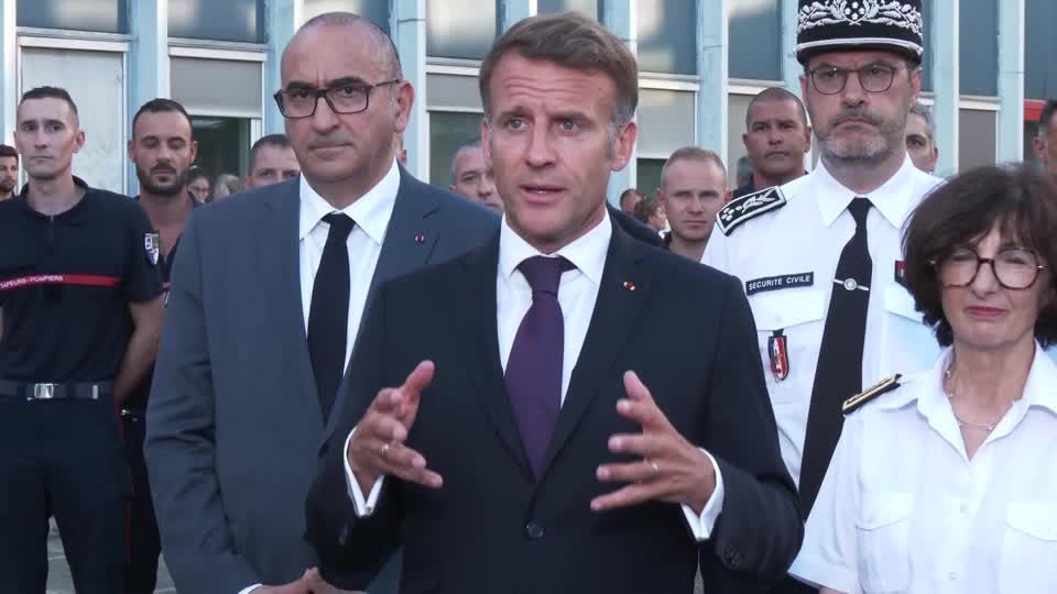 Macron alerta sobre avanço de incêndio florestal gigante na França