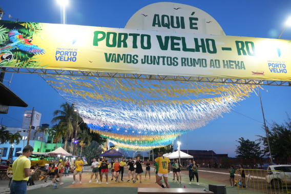 Mega Treino de Corrida movimenta a Rua do Hexa