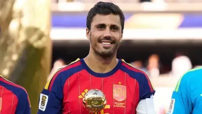 PSG entra na disputa com o Real Madrid por Rodri, melhor jogador da Copa