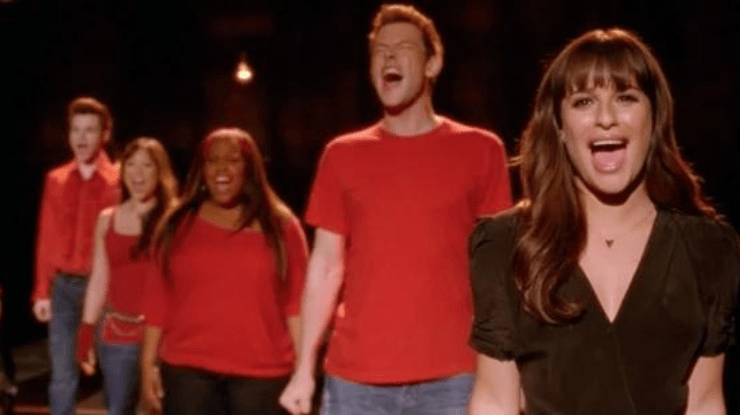 Ryan Murphy responde se fará reboot de “Glee”: “Voltou a ser popular”