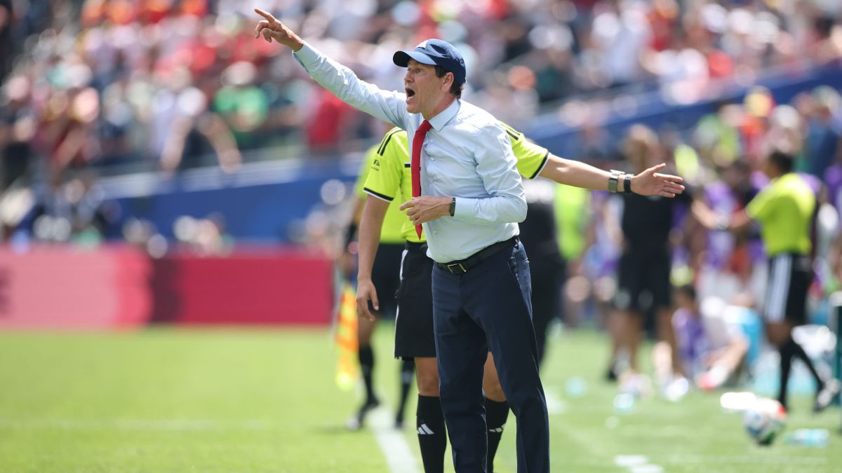 Técnico da Bélgica detona Fifa após anular suspensão de Balogun na Copa