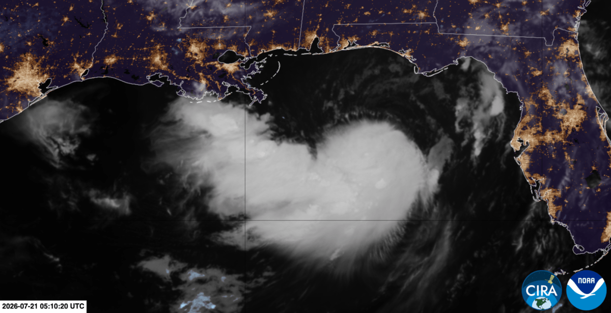 Tempestade tropical “Bertha” chega nos EUA com ventos acima de 90km/h