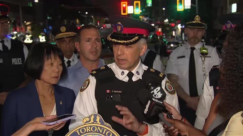 Troca de tiros em rua de festival latino no Canadá deixa dois mortos