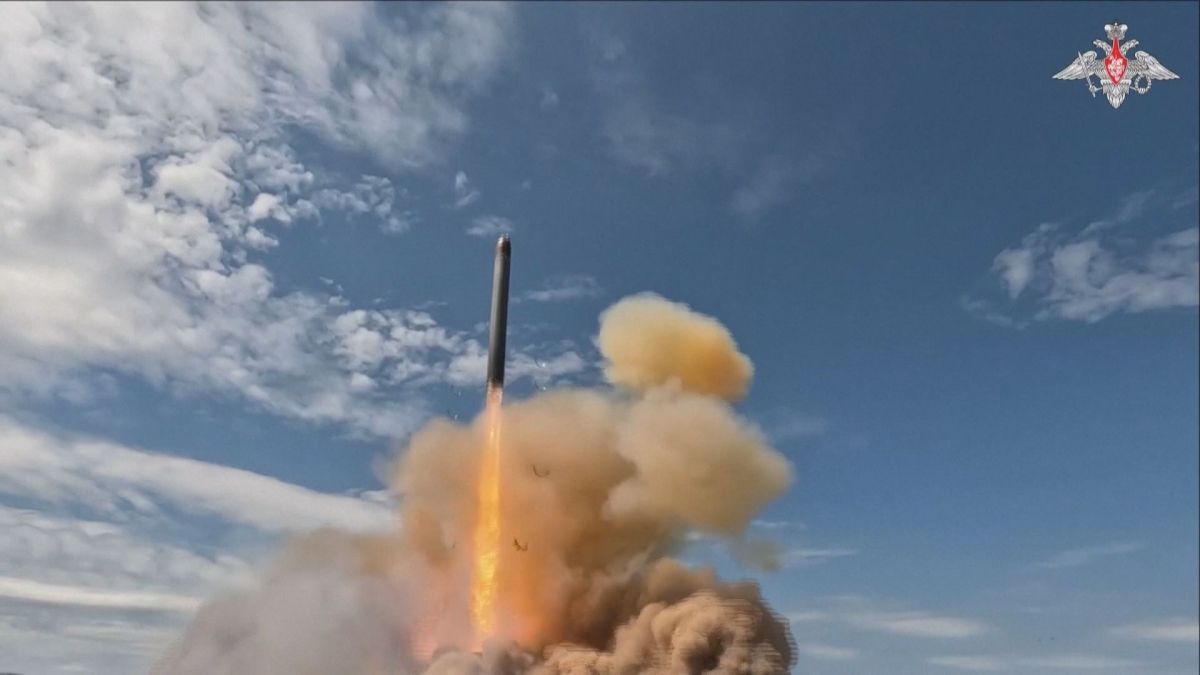 Ucrânia diz que míssil da Rússia entrou no espaço aéreo da Polônia