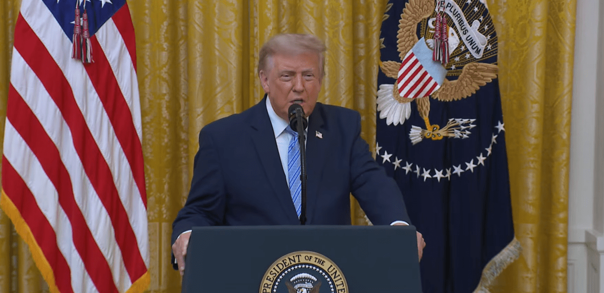 Waack: Trump dribla a Suprema Corte para taxar o mundo