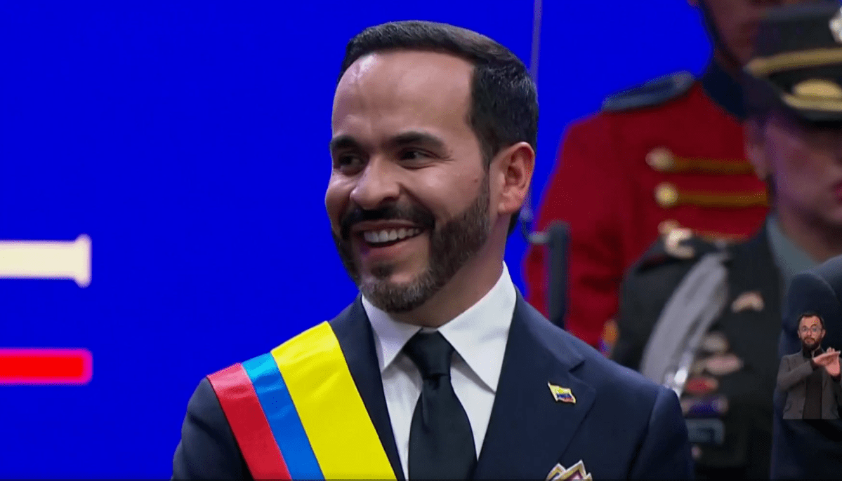 Abelardo de la Espriella toma posse como presidente da Colômbia