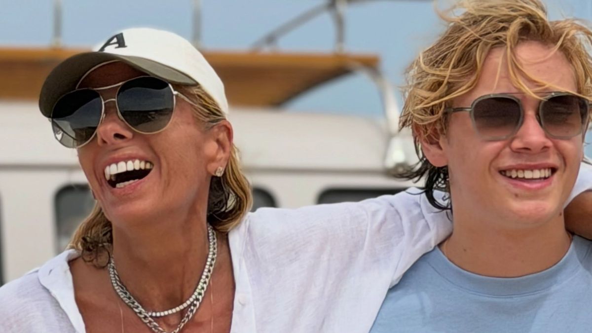 Adriane Galisteu celebra 16 anos do filho Vittorio: “Amor que não se mede”