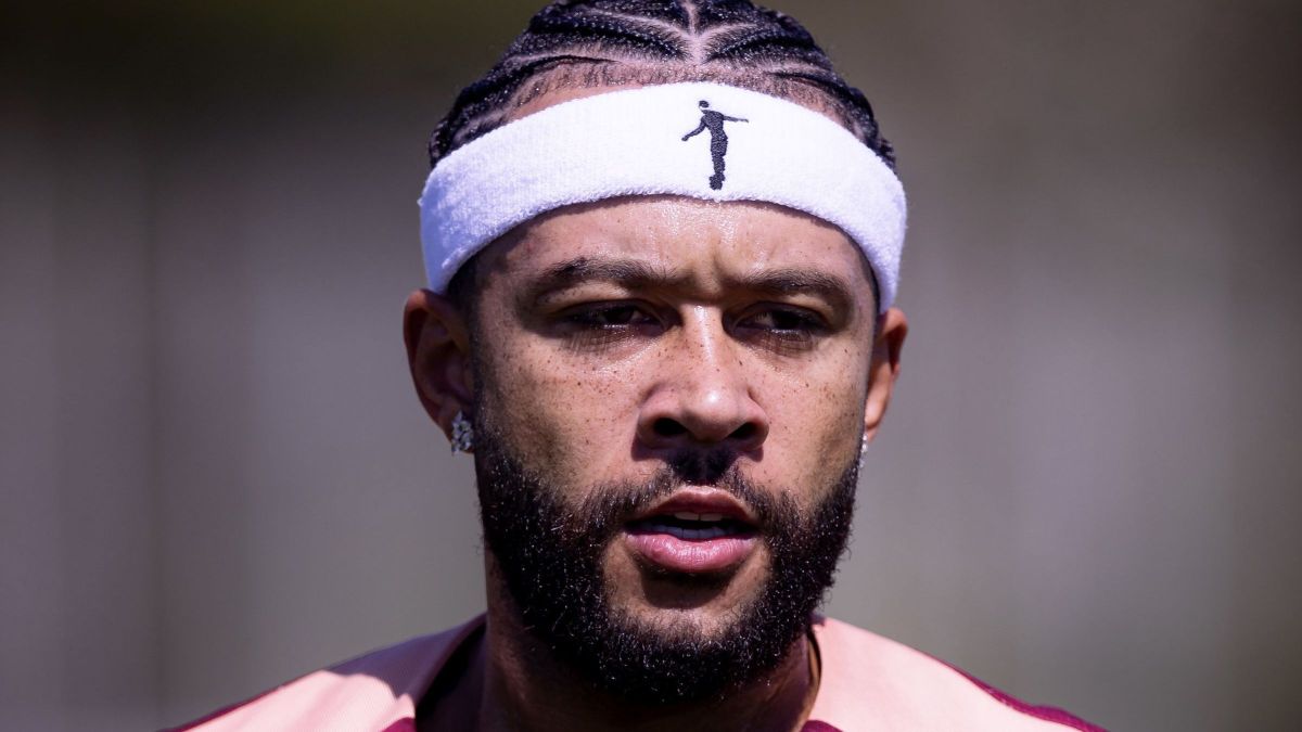 Análise: Memphis precisa ganhar títulos no Corinthians para “se pagar”