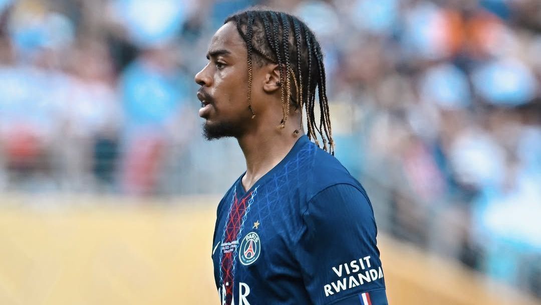 Após interesse em Endrick, Liverpool deve fechar com francês Barcola