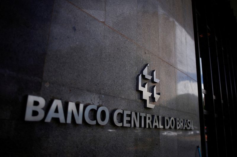 BC entregou o esperado e evitou se comprometer com futuro, dizem analistas