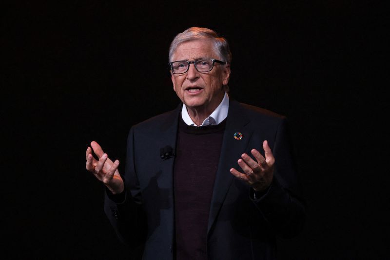 Bill Gates quer que países monitorem riscos biológicos da IA