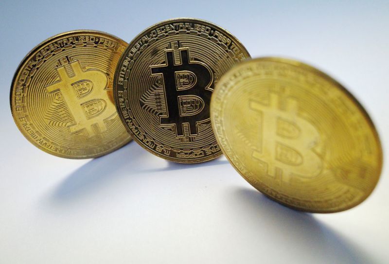 Bitcoin cai com cautela por noticiário do conflito no Oriente Médio