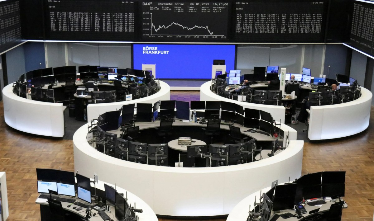 Bolsas da Europa fecham em alta à espera de acordo EUA-Irã; Londres recua