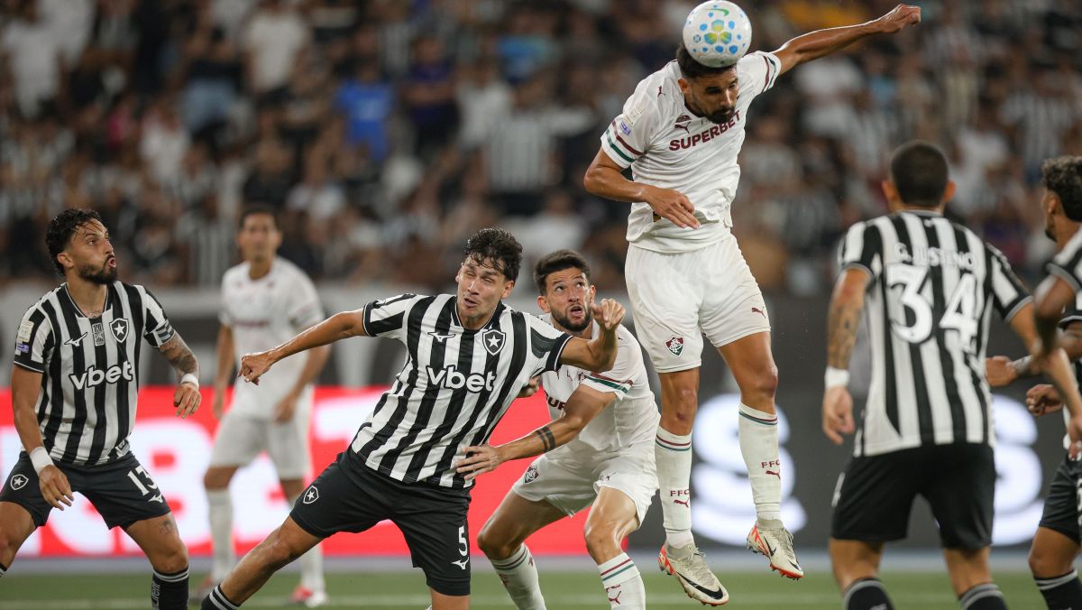 Brasileirão: Botafogo marca golaço, mas Fluminense busca empate em clássico