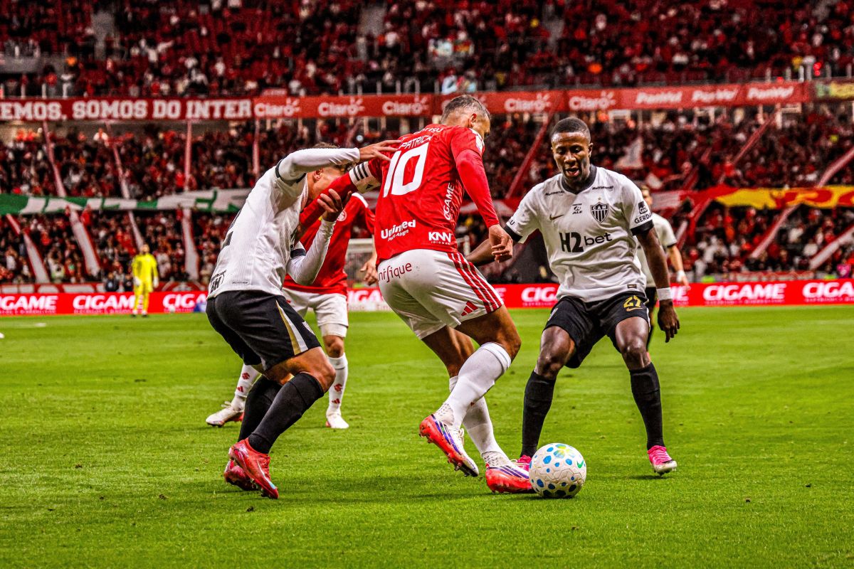 Brasileirão: Inter e Atlético-MG empatam sem gols no Beira-Rio