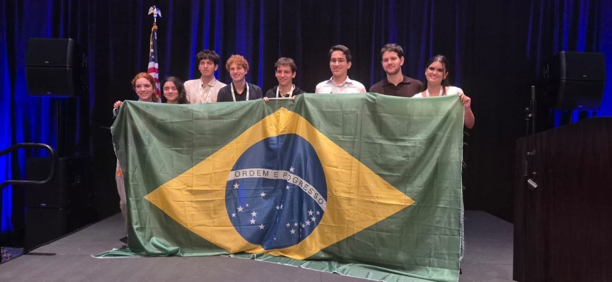 Brasileiros vencem disputa em olimpíada espacial internacional nos EUA