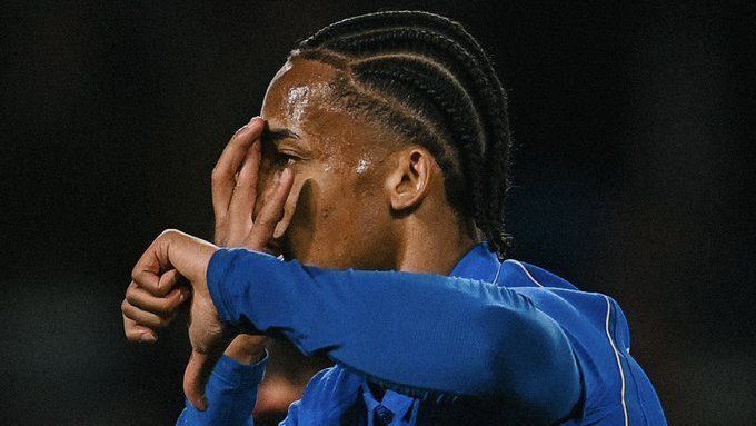 Chelsea renova contrato de atacante brasileiro até 2034