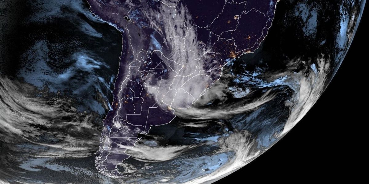 Ciclone extratropical na costa do Brasil põe estados em alerta de perigo