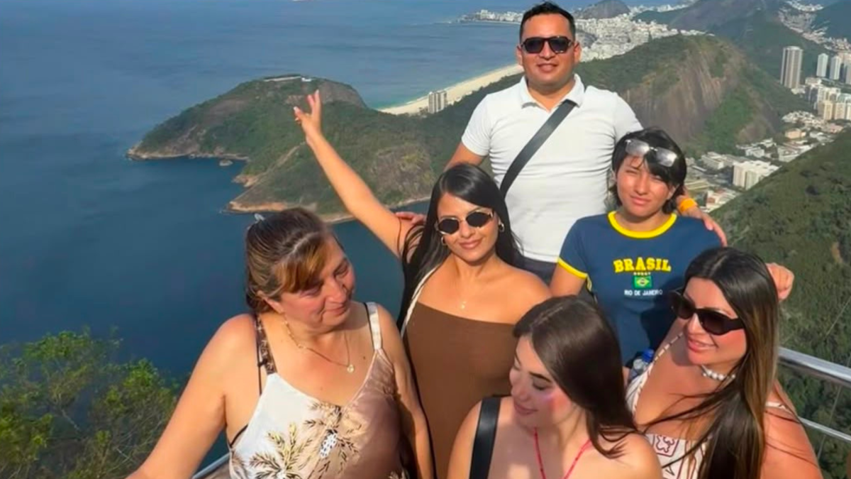 Colombianas mortas em acidente de helicóptero são veladas no Rio