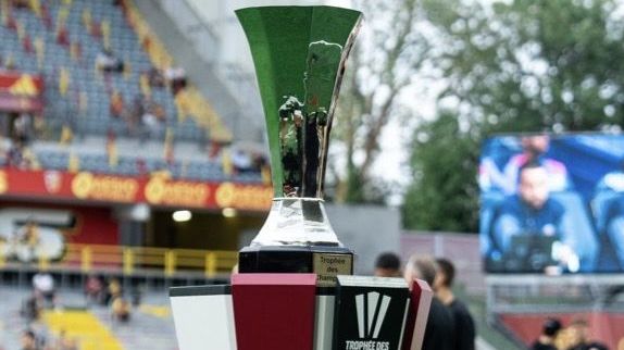 Com um a menos, Lens vence PSG e conquista o título da Supercopa da França