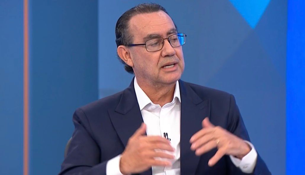 Cury quer influenciadores nas embaixadas e aplicativo contra feminicídio