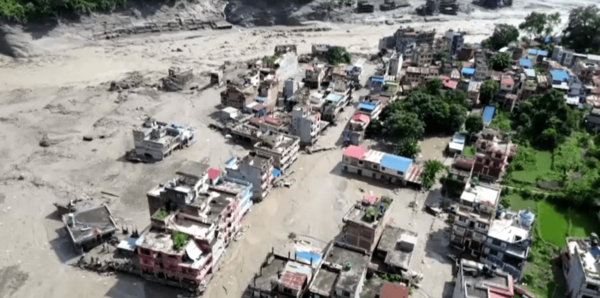 Deslizamento forma novo lago perto da fronteira entre China e Nepal