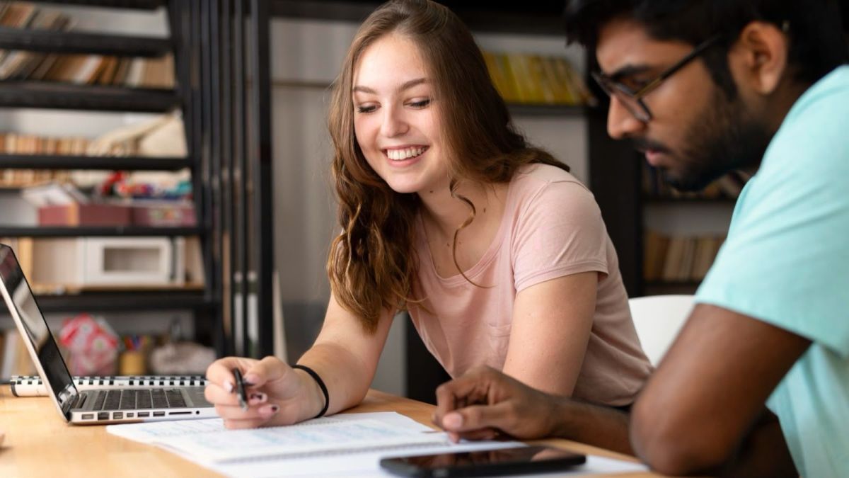 Educação financeira para jovens: estratégias para falar sobre dinheiro