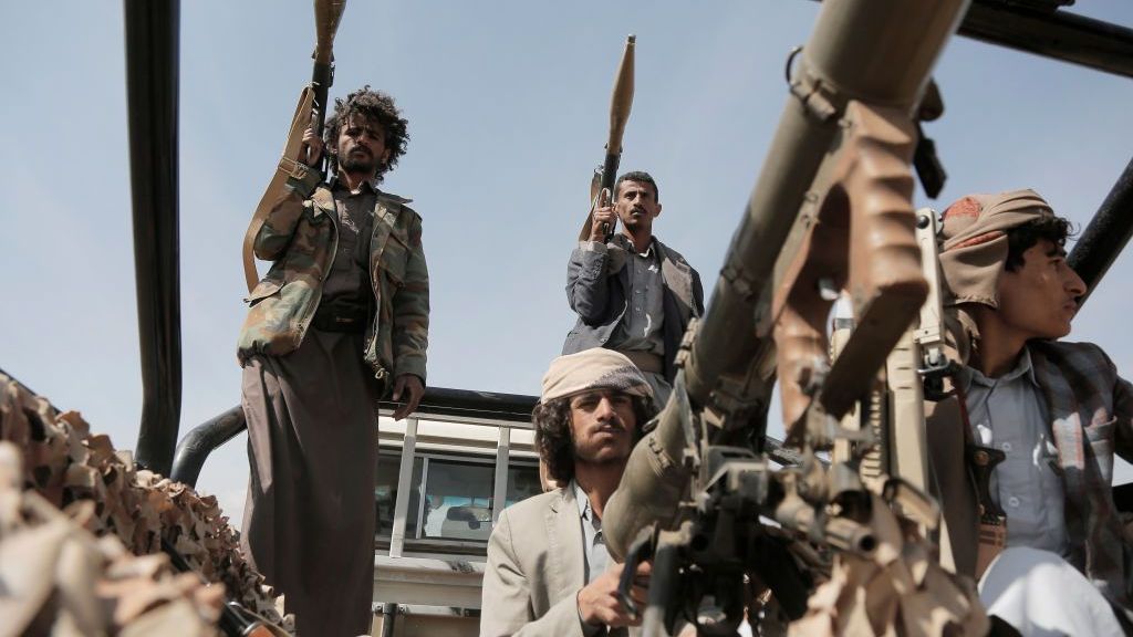 Especialistas avaliam escalada no Mar Vermelho após ataques dos Houthis