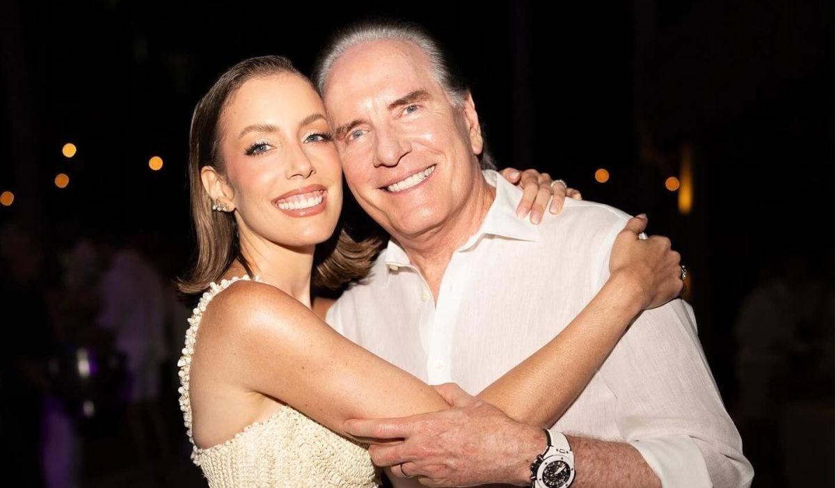 “Finalmente uma festa que não tive que pagar nada”, brinca Roberto Justus