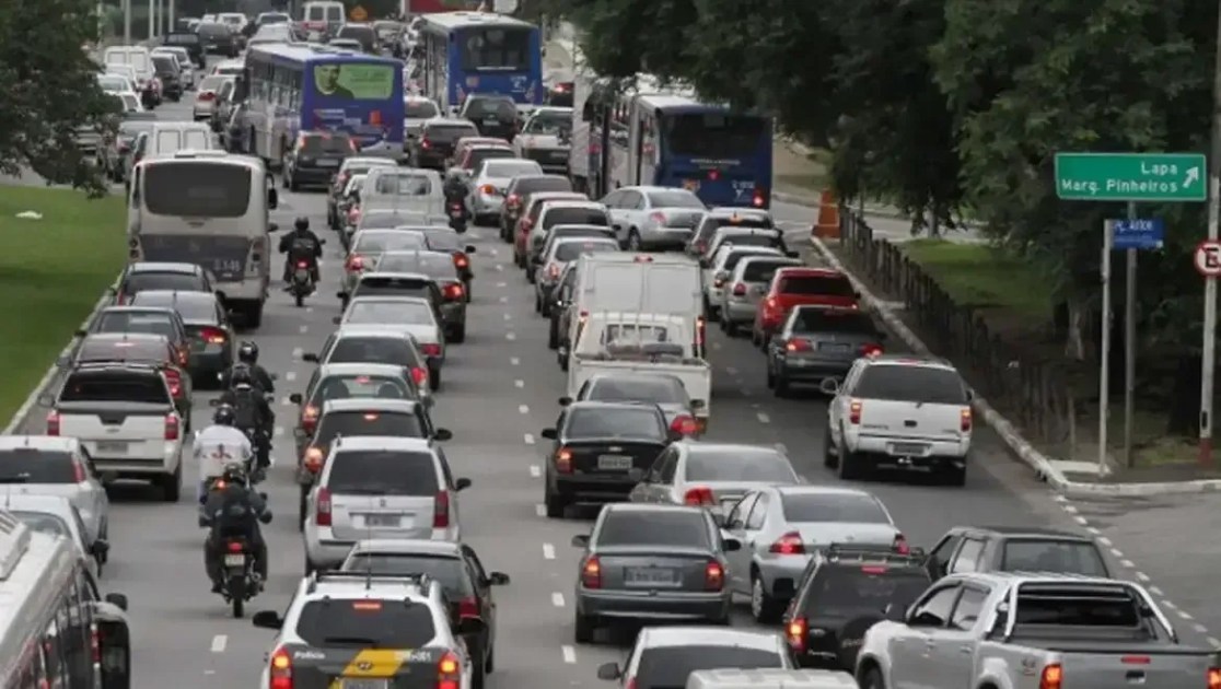 Greve da CPTM: rodízio municipal segue suspenso em SP