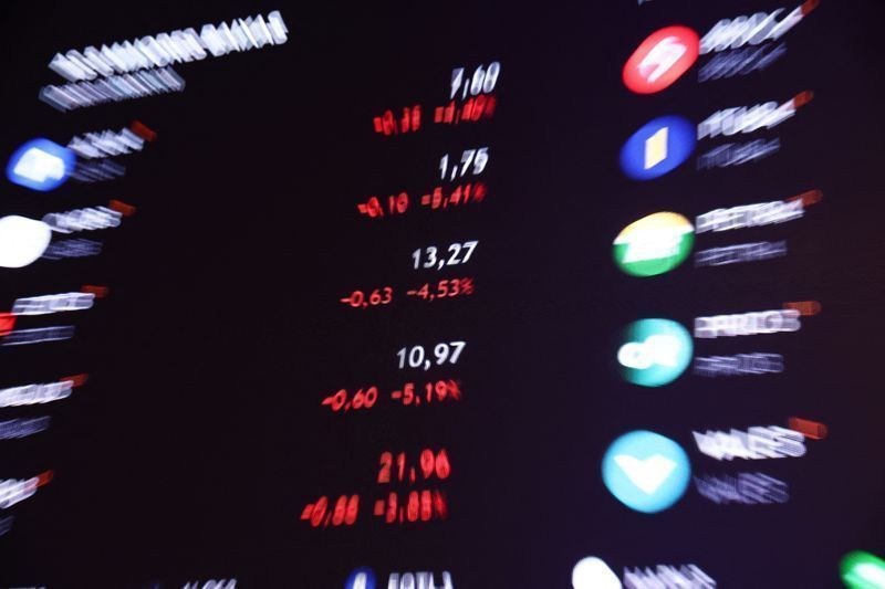 Ibovespa abre dia em alta com discursos em Jackson Hole; dólar sobe