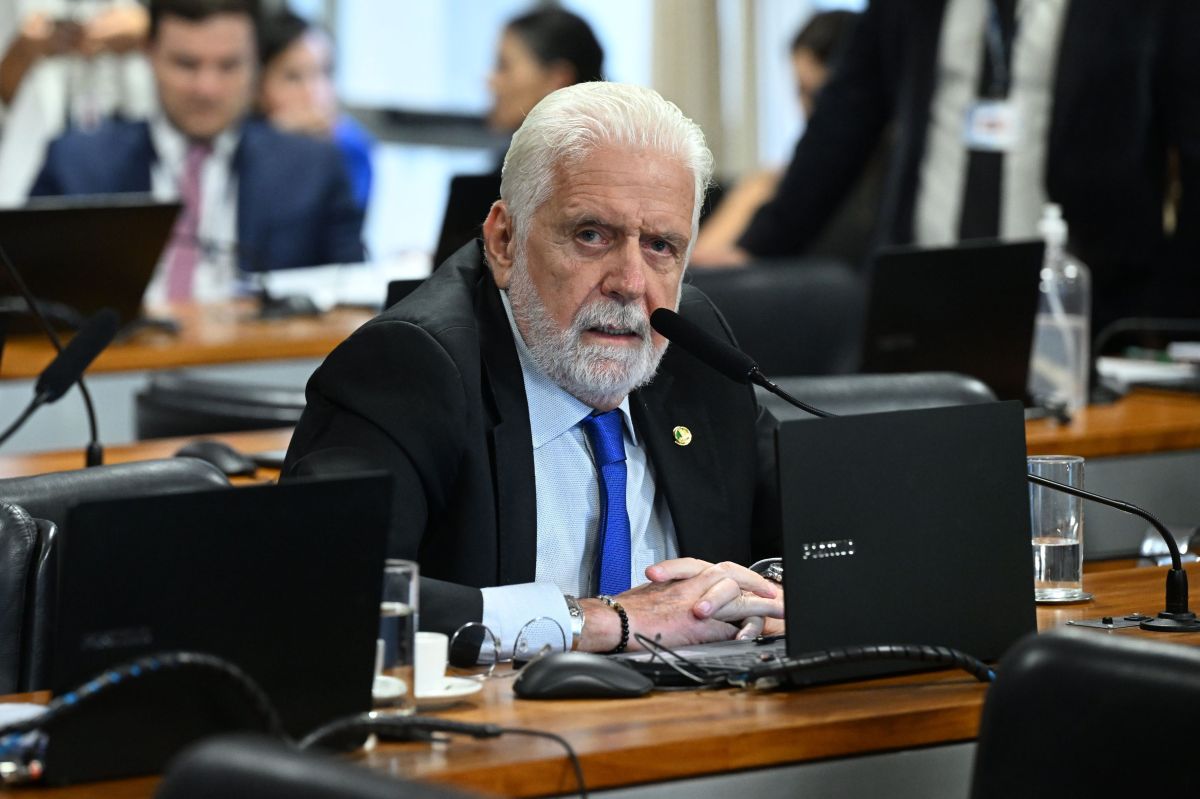 Jaques Wagner evita exposição em defesa no Caso Master