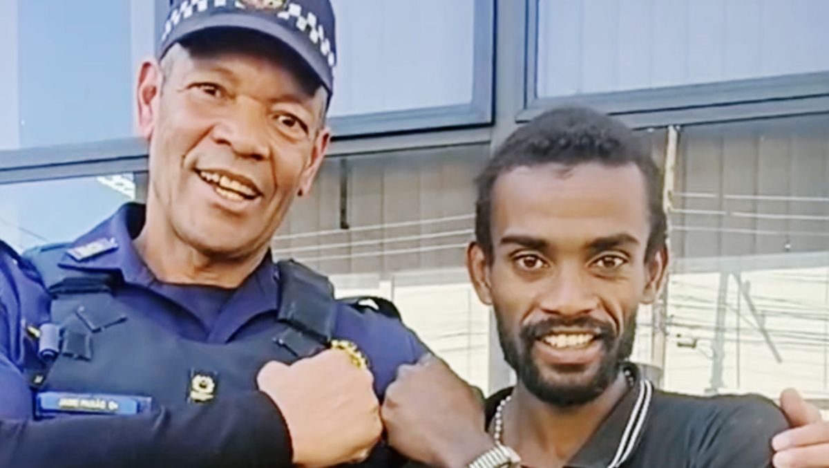 Maratonista encontrado revela que andou 400 km e sobreviveu chupando cana
