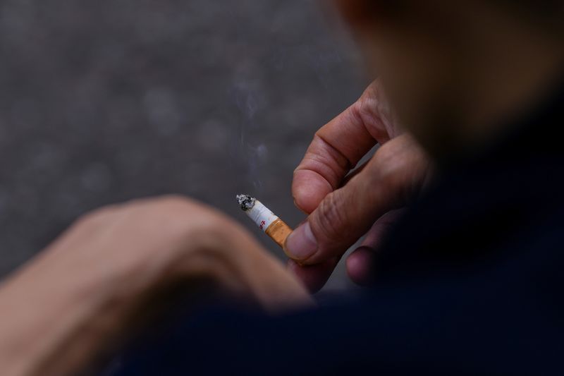O cigarro pode custar uma perna: doença vascular que começa antes da dor