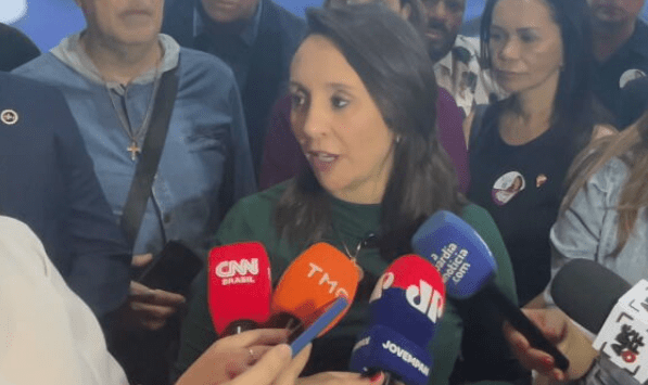 Podemos de Renata Abreu se reúne hoje para discutir vice de Flávio