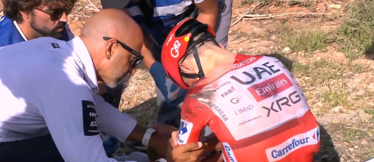 Pogacar abandona prova na Volta da Espanha após queda forte; vídeo