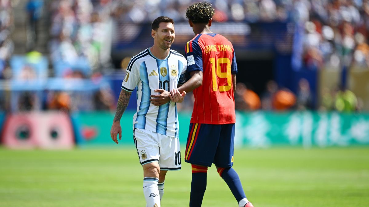 Saiba o que o árbitro falou para Messi na final da Copa do Mundo