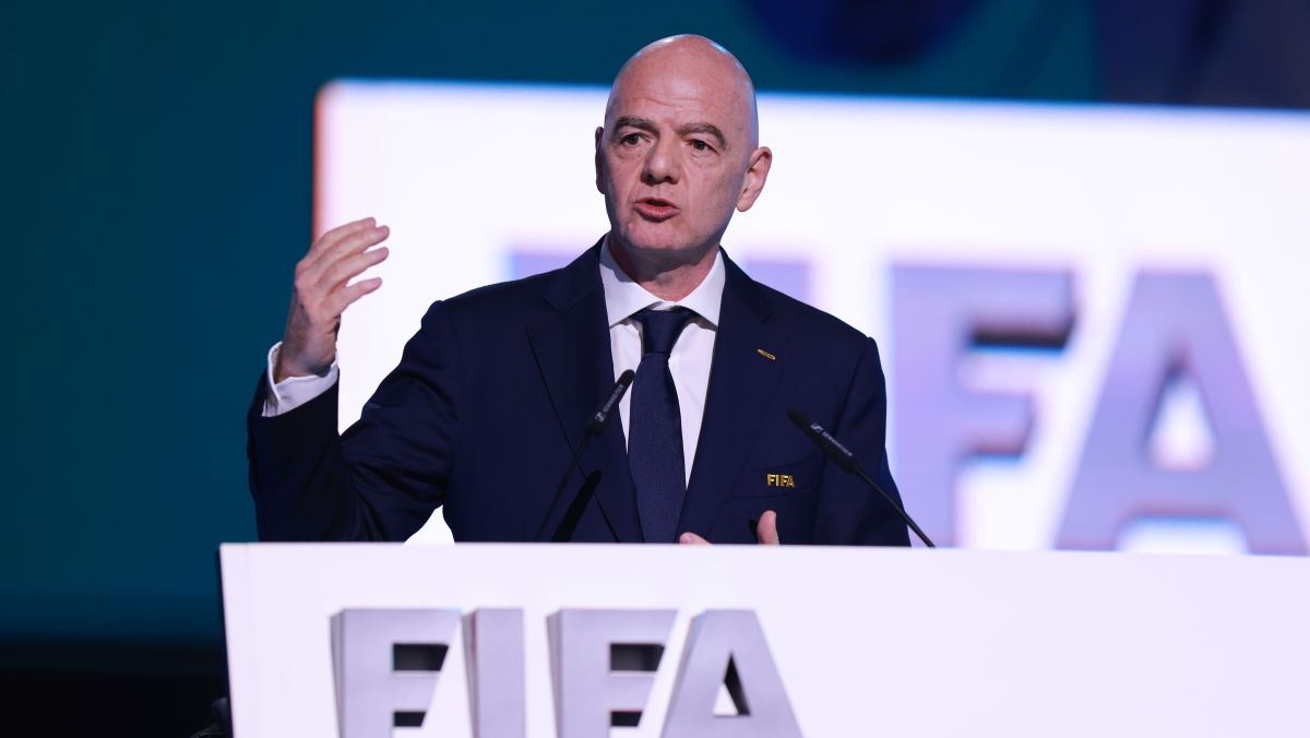 Uefa pressiona Gianni Infantino a deixar presidência da Fifa, diz jornal