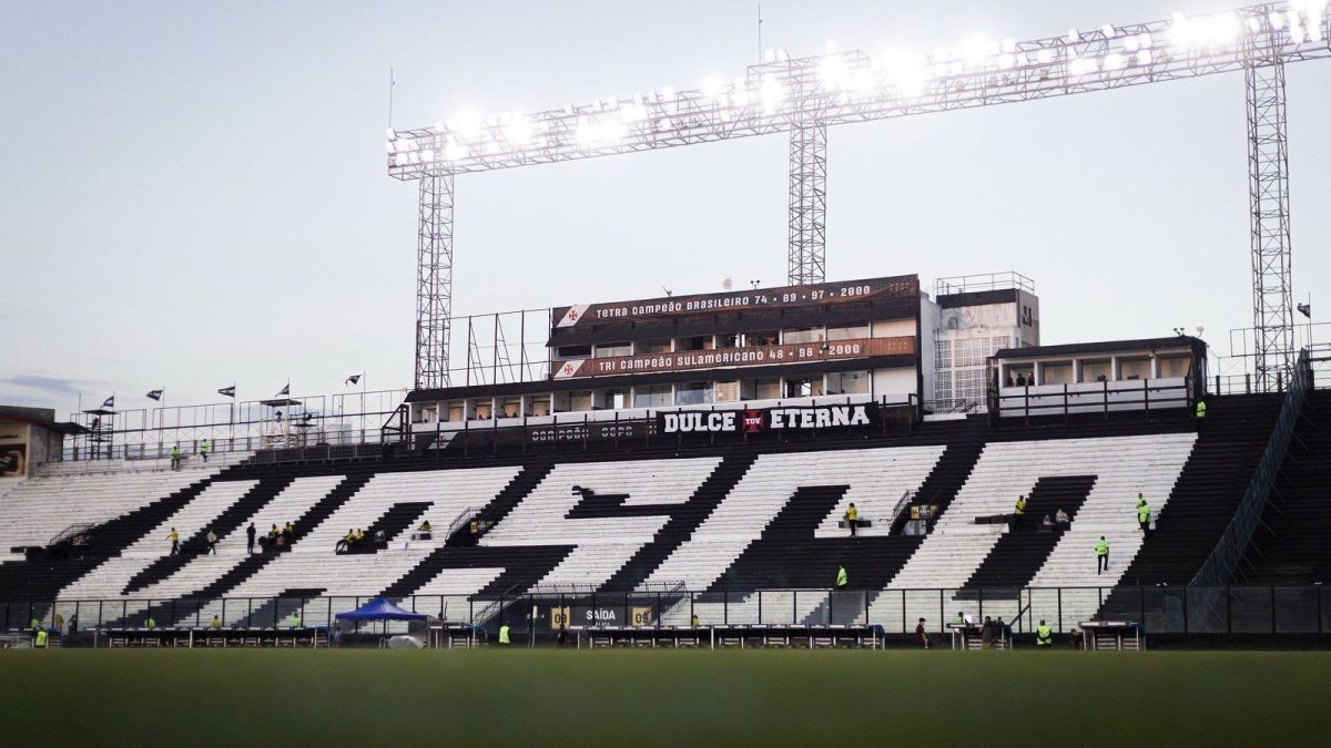 Vasco x Santos: escalações e onde assistir ao jogo do Brasileirão