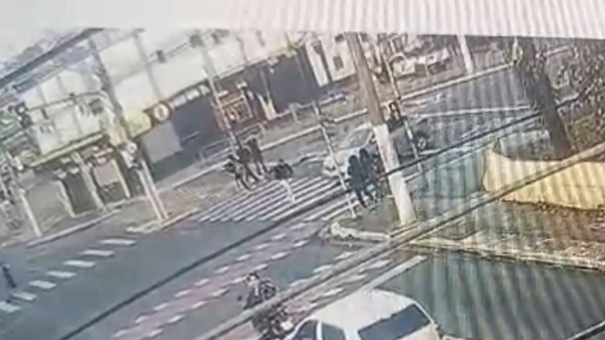 Vídeo: homem morre após ser atropelado na faixa de pedestres em SP