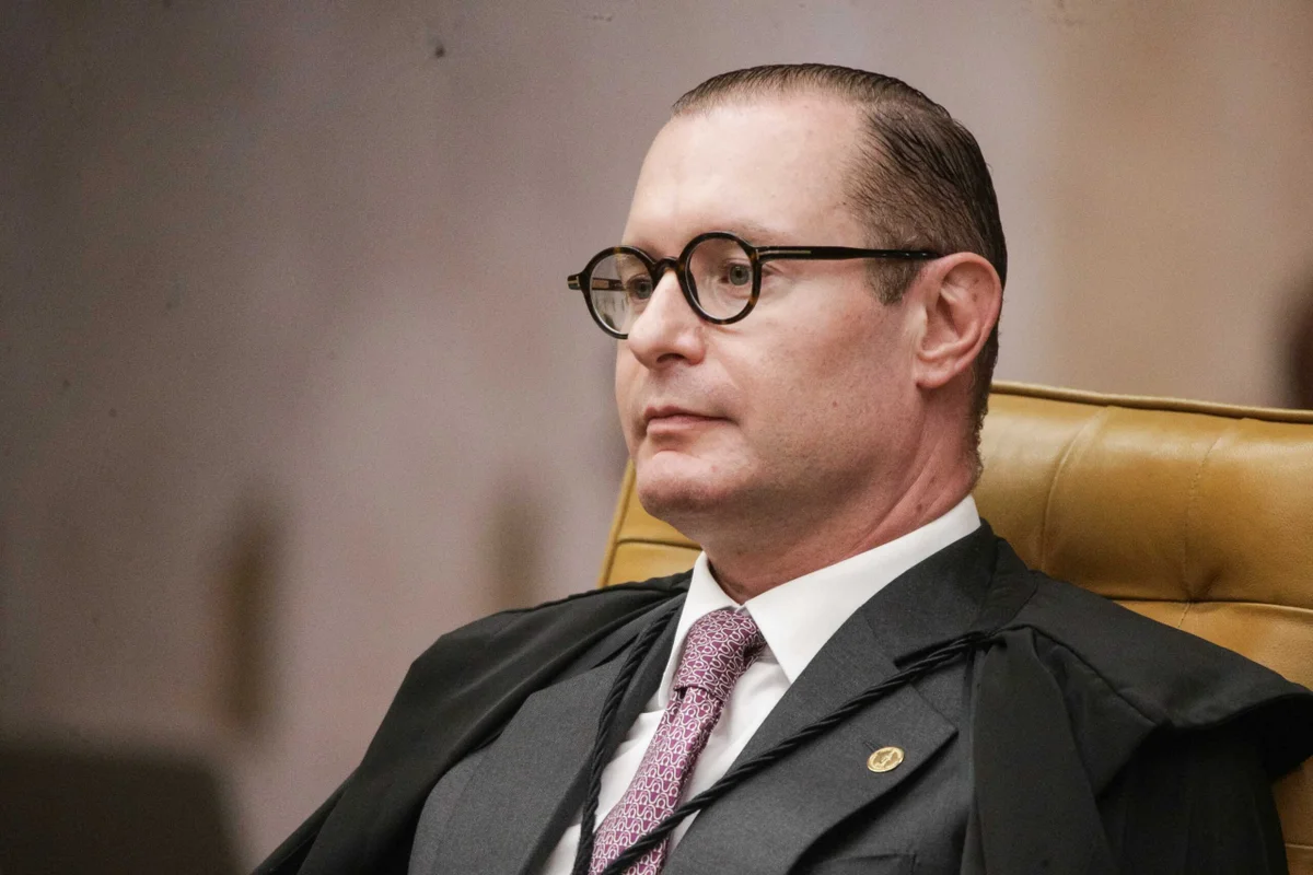 Acesso ao e-Título gratuito para eleitores sem dados móveis é determinado por Zanin
