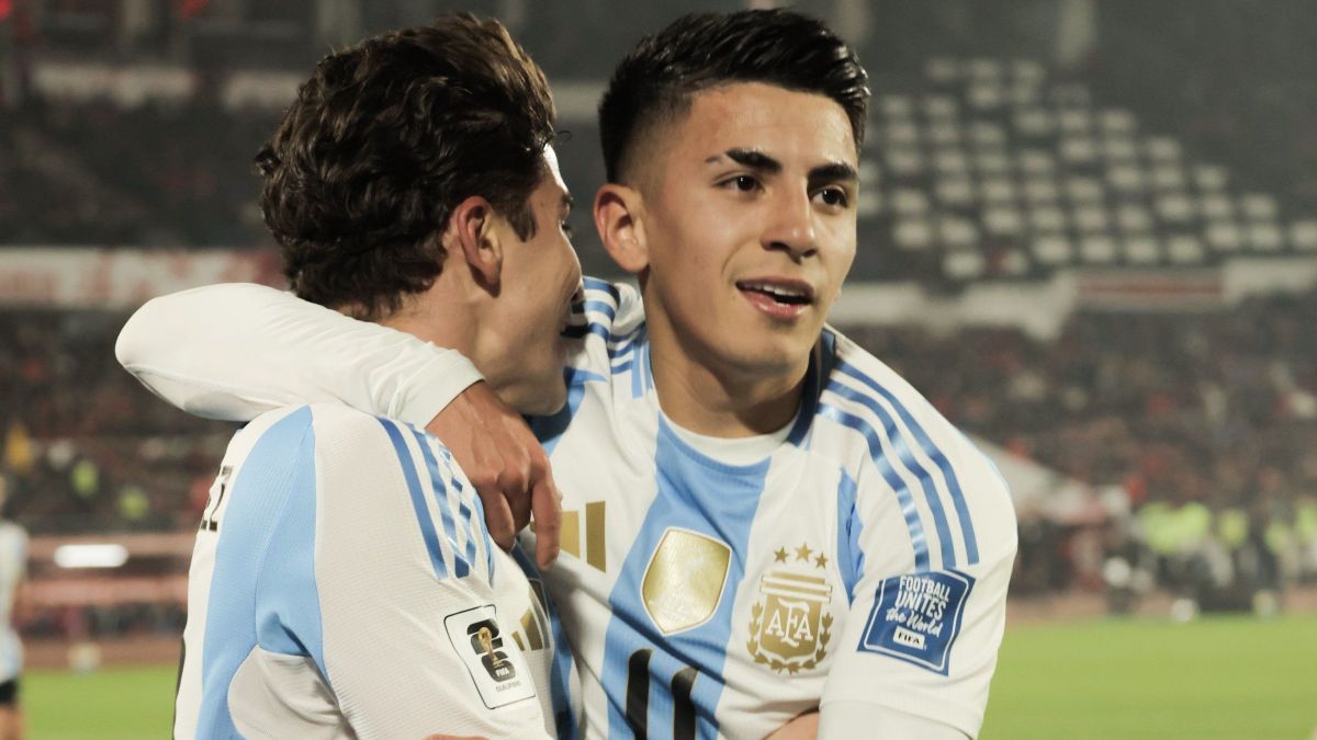 Almada e mais um: Argentina corta jogadores para despedida de Messi