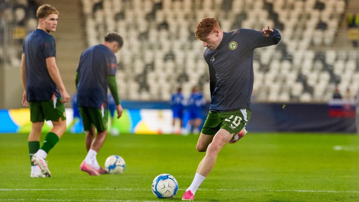 Após protestos e desconforto, Irlanda decide jogar contra Israel