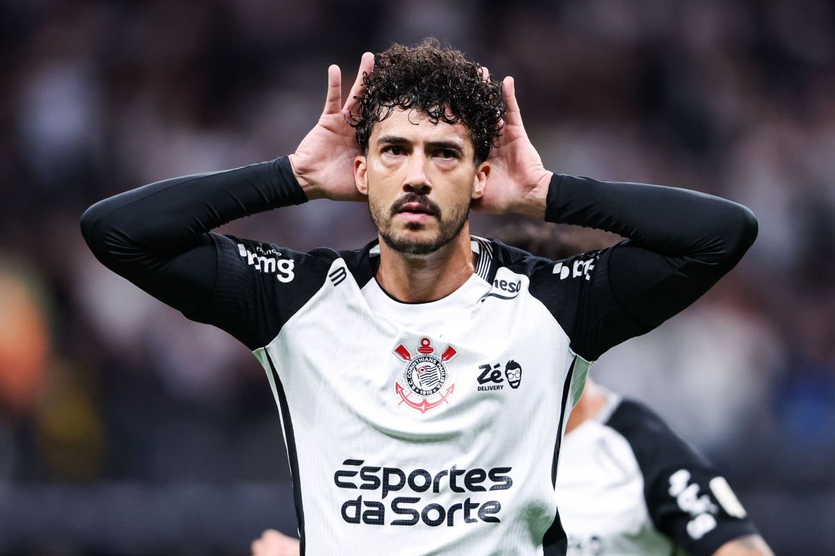 “Clube não está organizado”: dispara Gustavo Henrique após derrota