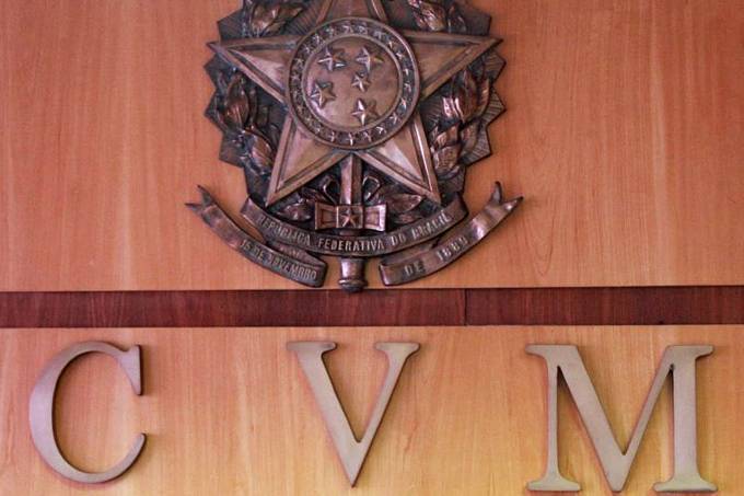 CVM aplica multas de R$ 933 mil no 2º tri; acordos totalizam R$ 6,7 milhões