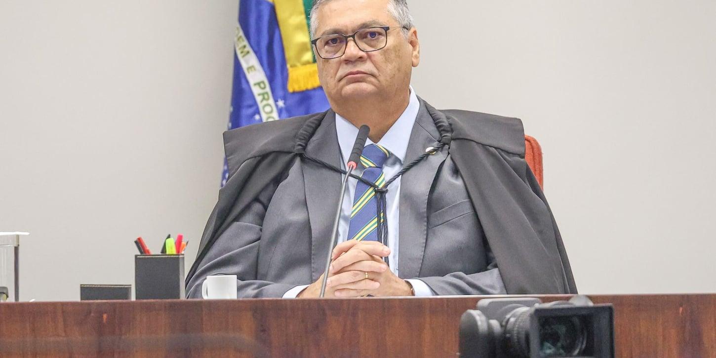 Decisão de Mendonça é anulada por Dino, que libera postagem sobre Nossa Senhora