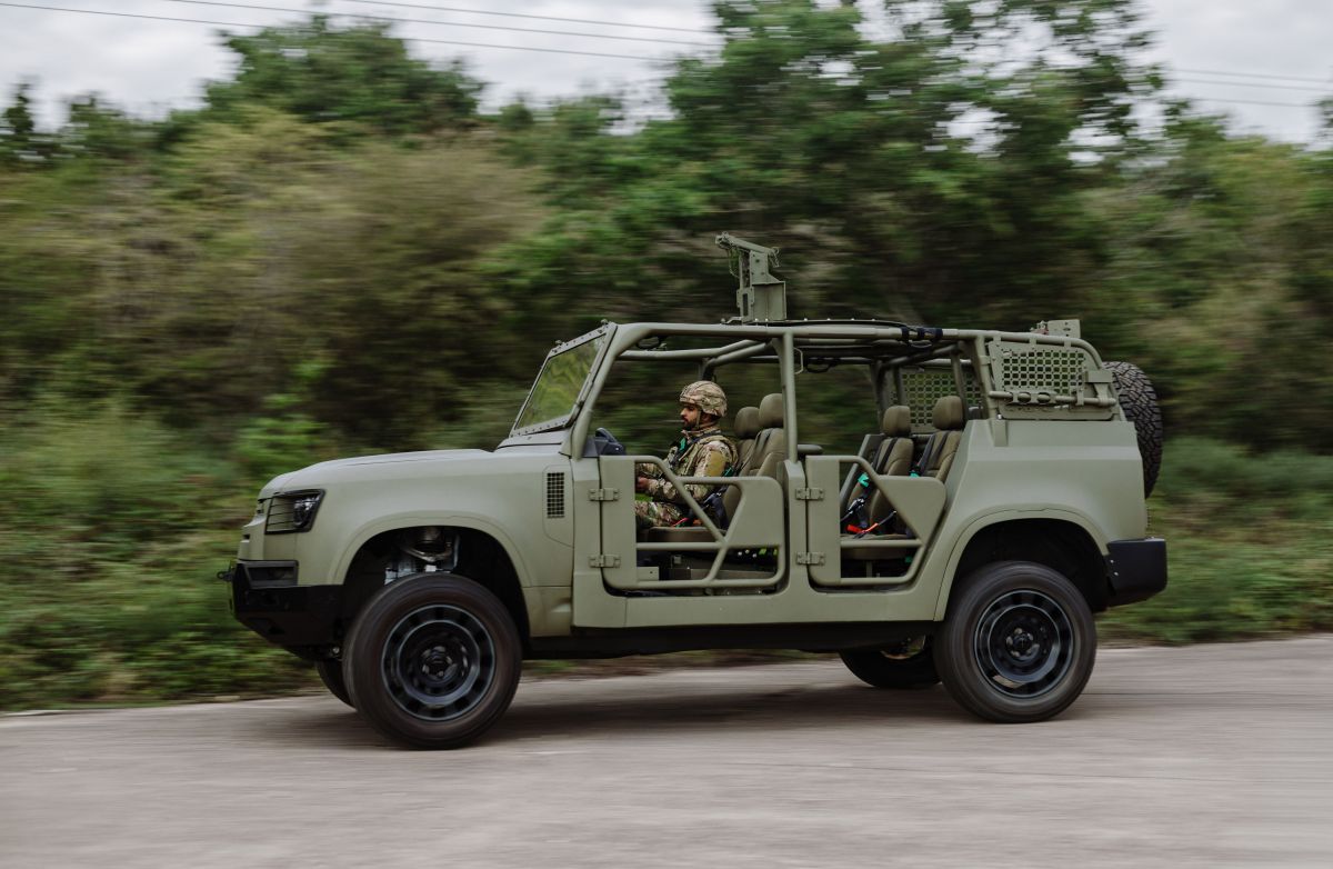Defender Wolf II: Land Rover revela novas variantes do veículo militar